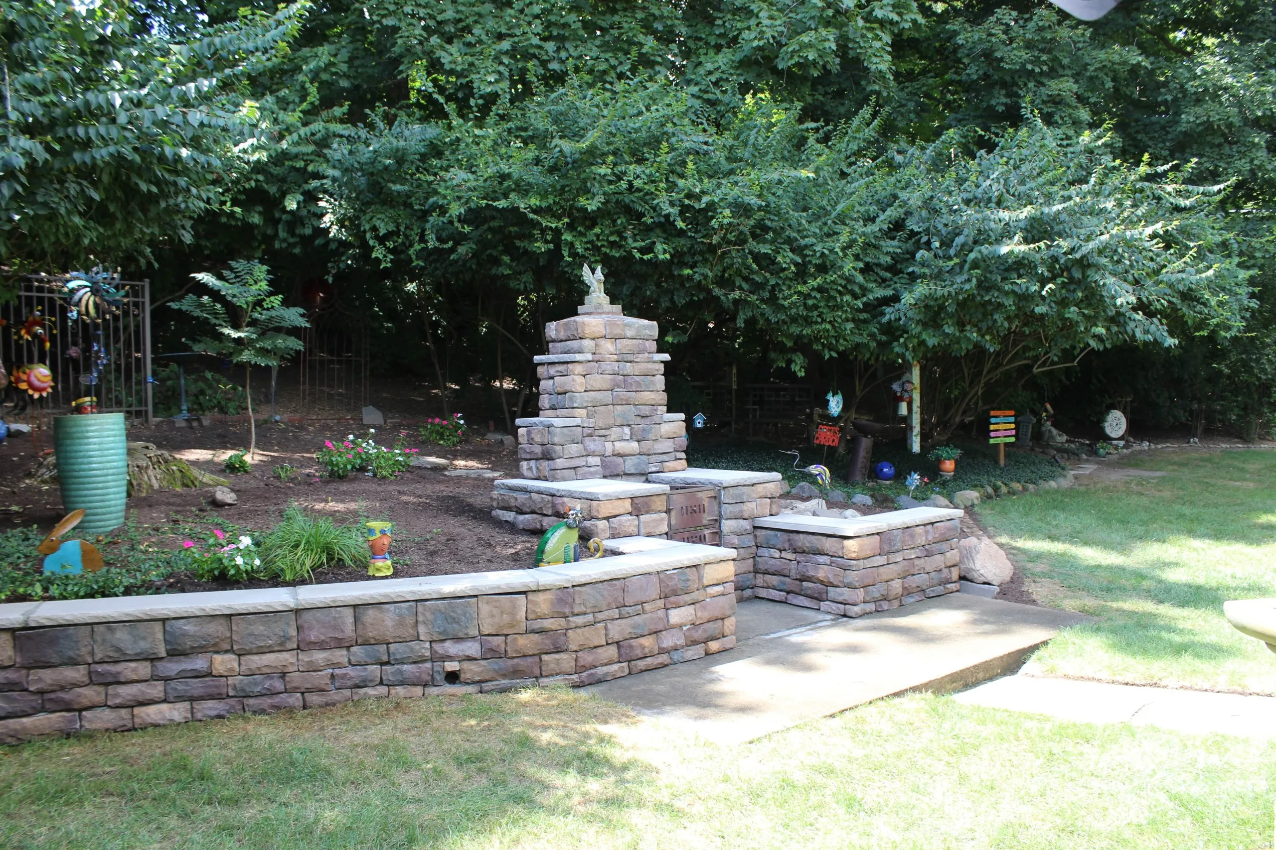 Outdoor Fireplace – photo 9 of 9